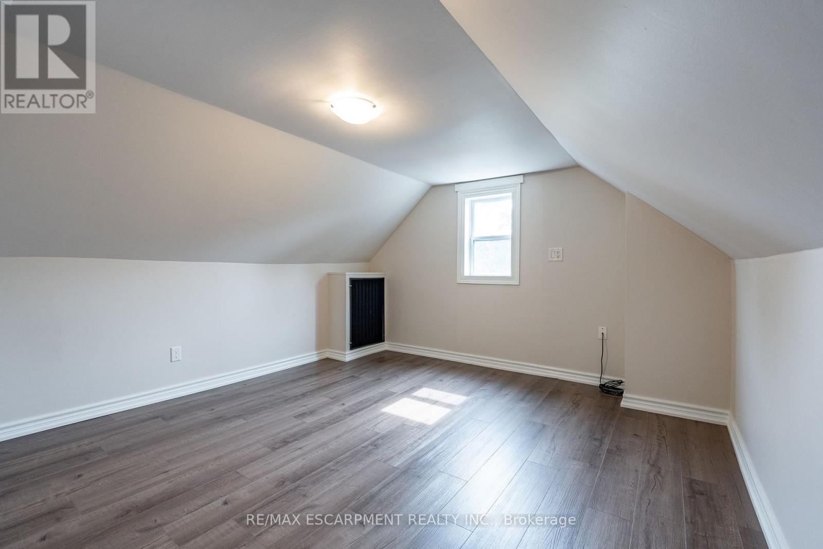 3 - 89 Carrick Avenue, Hamilton, Ontario  L8M 2W5 - Photo 16 - X13175836
