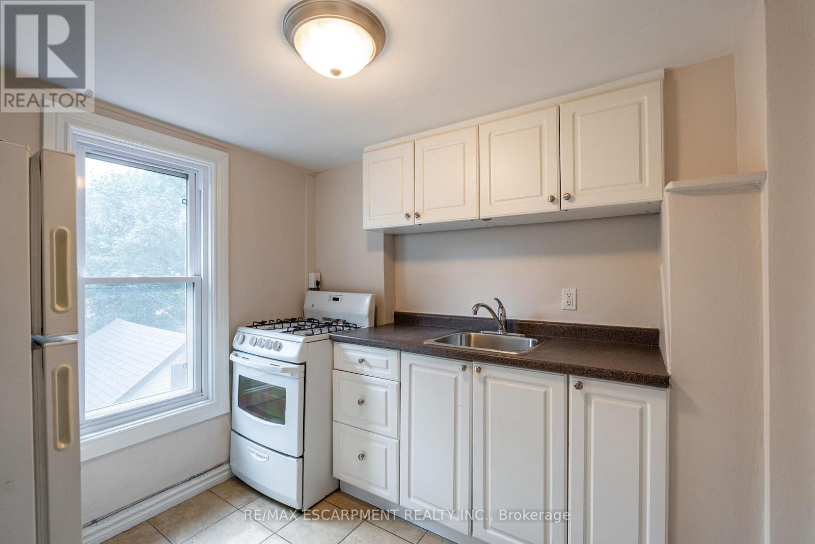 3 - 89 Carrick Avenue, Hamilton, Ontario  L8M 2W5 - Photo 6 - X13175836