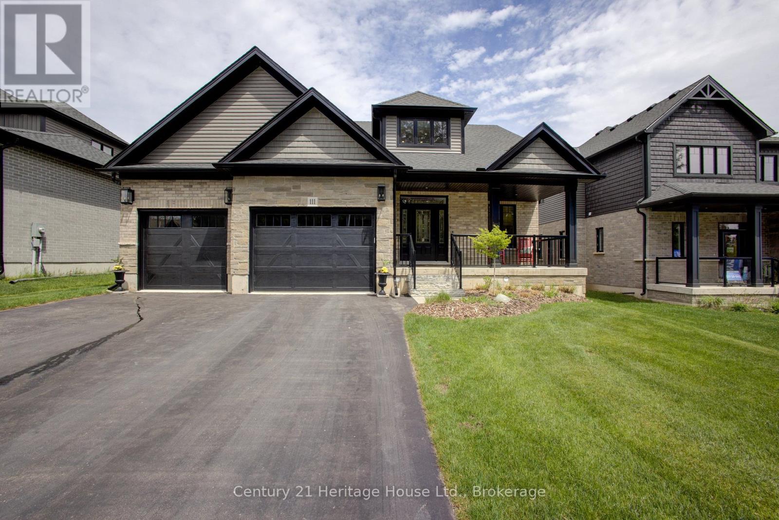 111 Eccles Avenue, West Grey, Ontario  N0G 1R0 - Photo 1 - X13176054
