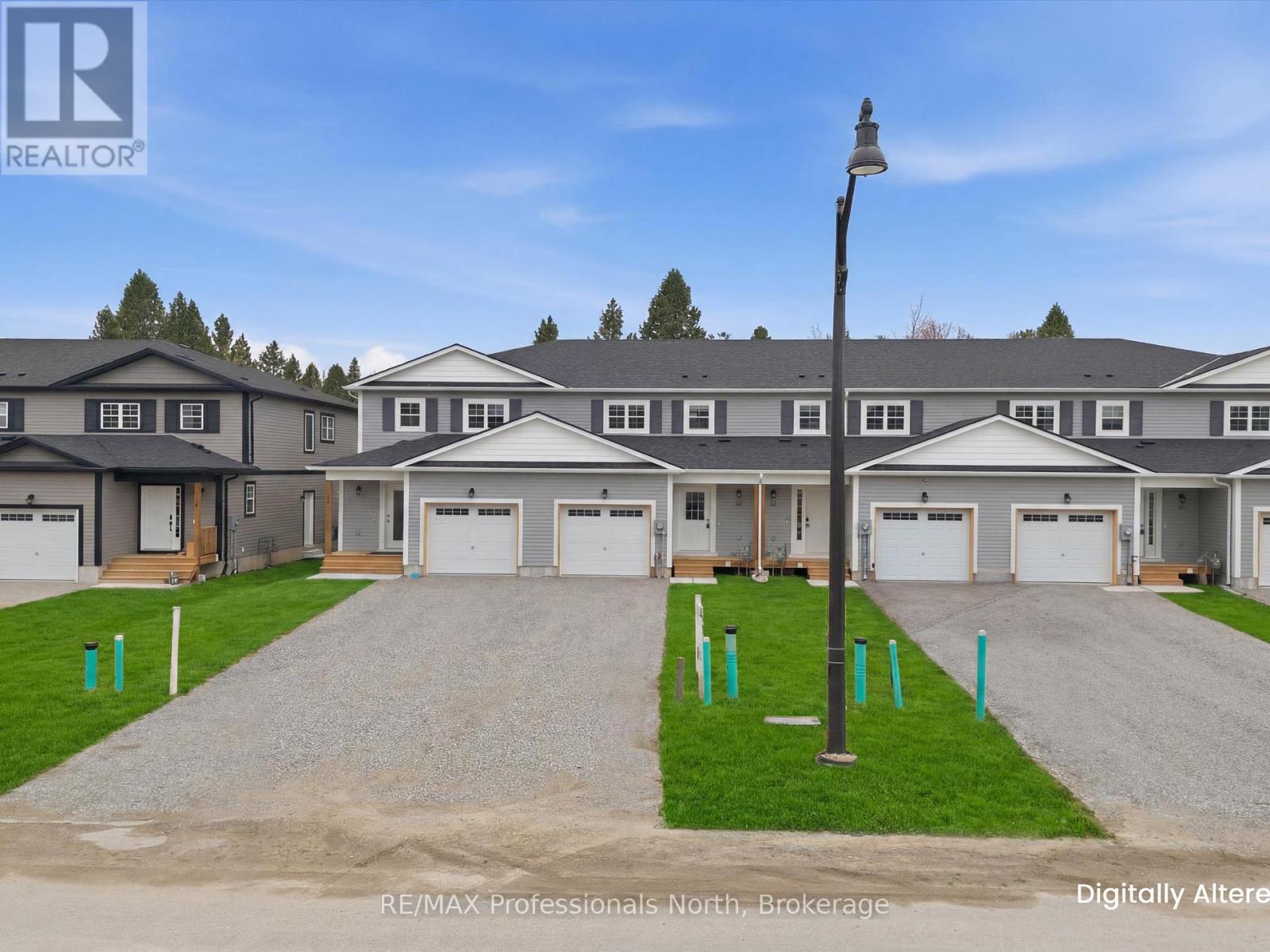 18 MCCONNELL CRESCENT, Bracebridge, Ontario