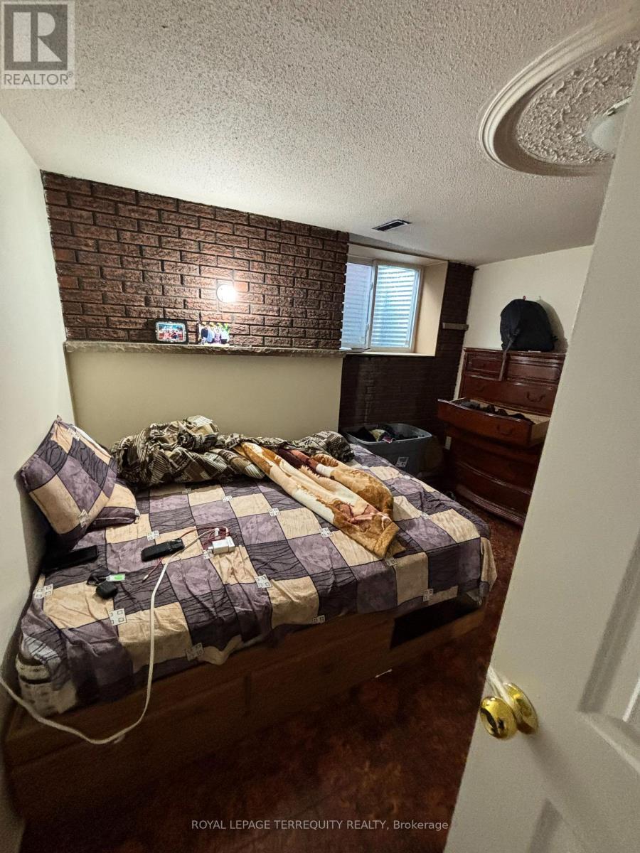28 Keegan Crescent, Toronto, Ontario  M3J 1G2 - Photo 20 - W13167136