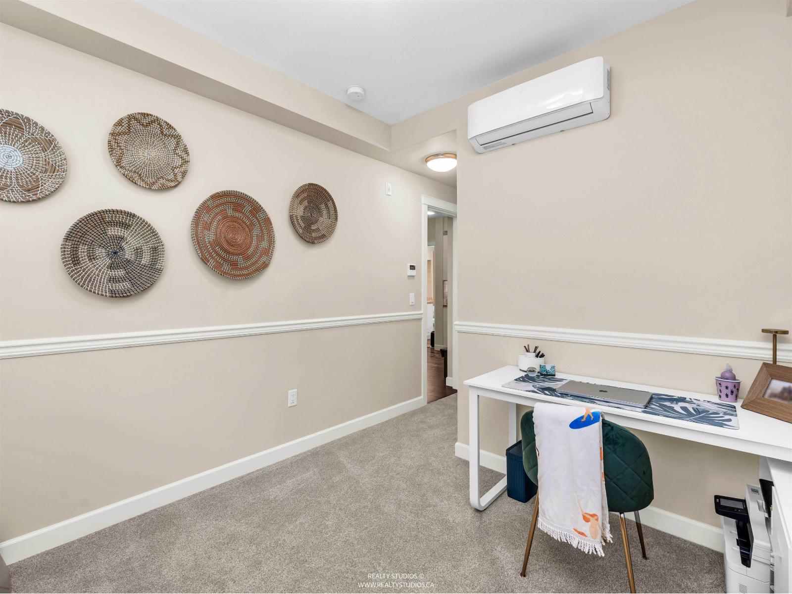 109 14588 Mcdougall Drive, White Rock, British Columbia  V4P 0H1 - Photo 6 - R3128119
