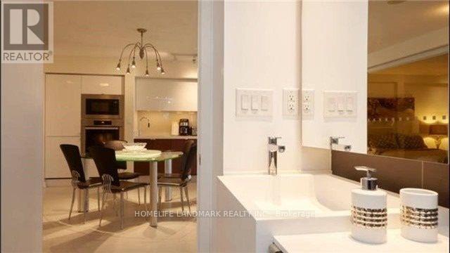 702 - 151 Dan Leckie Way, Toronto, Ontario  M5V 4B2 - Photo 4 - C13175940