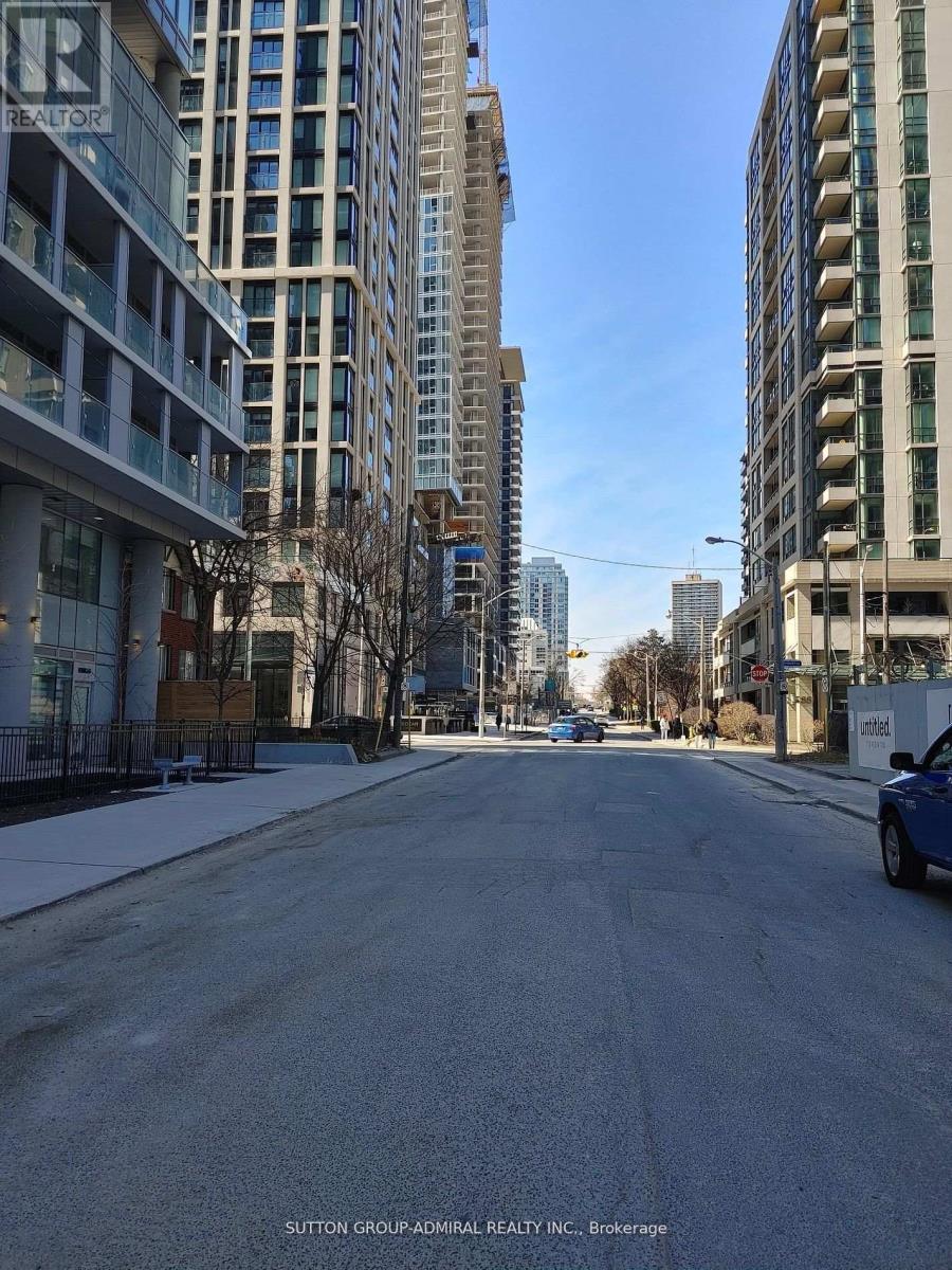 3410 - 99 Broadway Avenue, Toronto, Ontario  M4P 0E3 - Photo 4 - C13175986