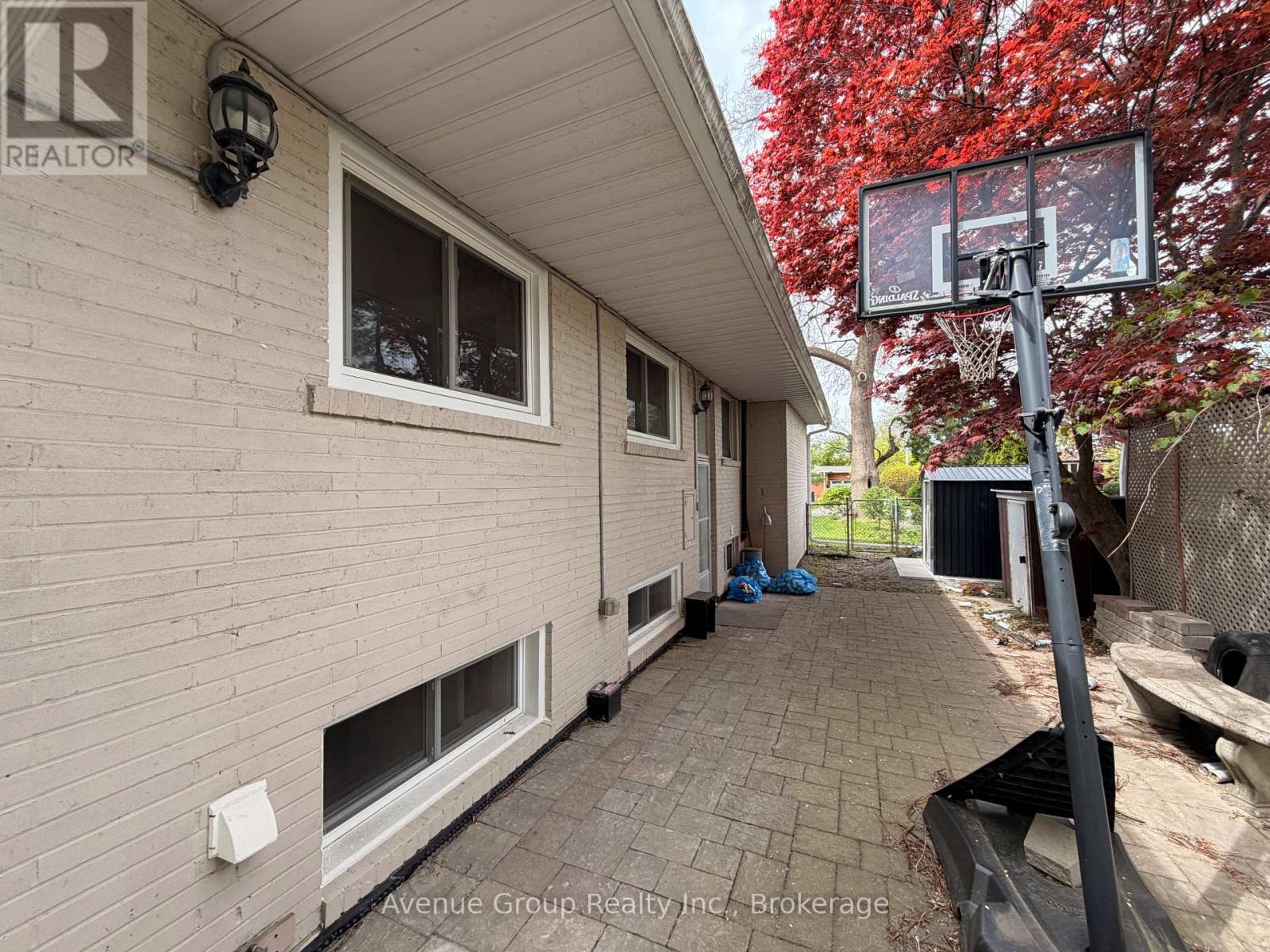 Lower - 10 Chipping Road, Toronto, Ontario  M3B 1L1 - Photo 16 - C13176046