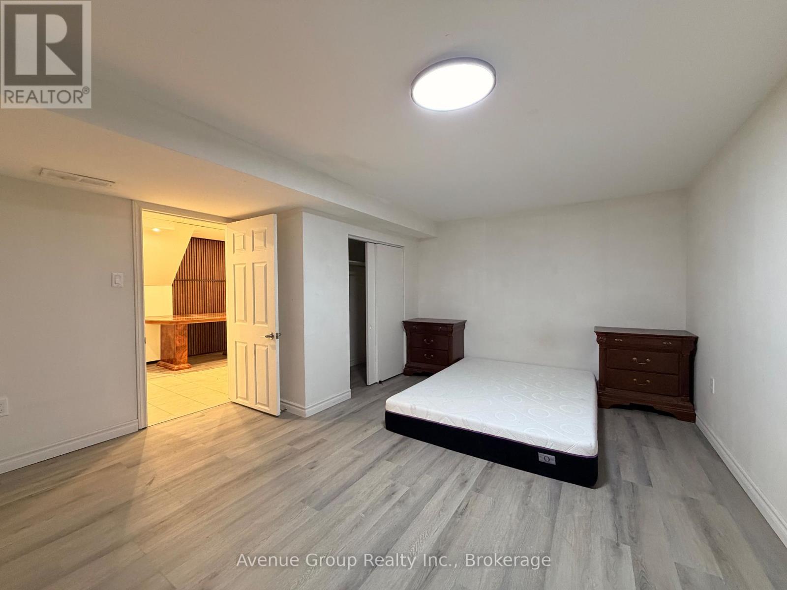 Lower - 10 Chipping Road, Toronto, Ontario  M3B 1L1 - Photo 9 - C13176046