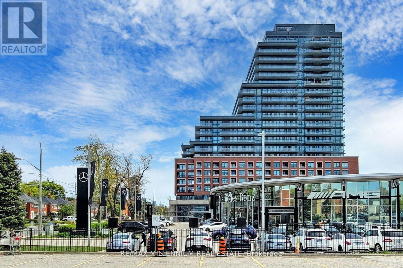 520 - 33 Frederick Todd Way, Toronto, Ontario  M4G 0C9 - Photo 2 - C13176090