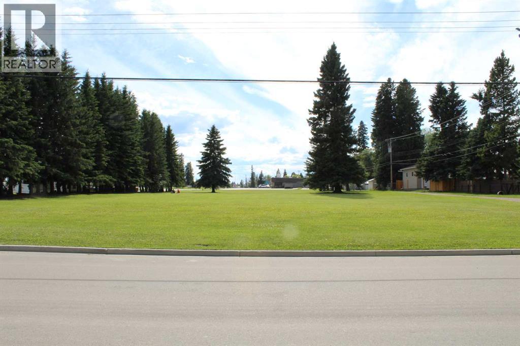 4022 4 Avenue, Edson, Alberta  T7E 1B6 - Photo 2 - A2220047