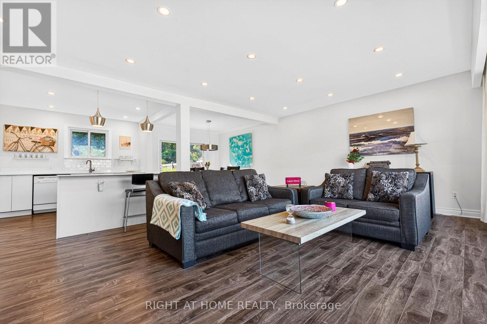 78 Sylvan Avenue, Toronto, Ontario  M1M 1K1 - Photo 3 - E13175886
