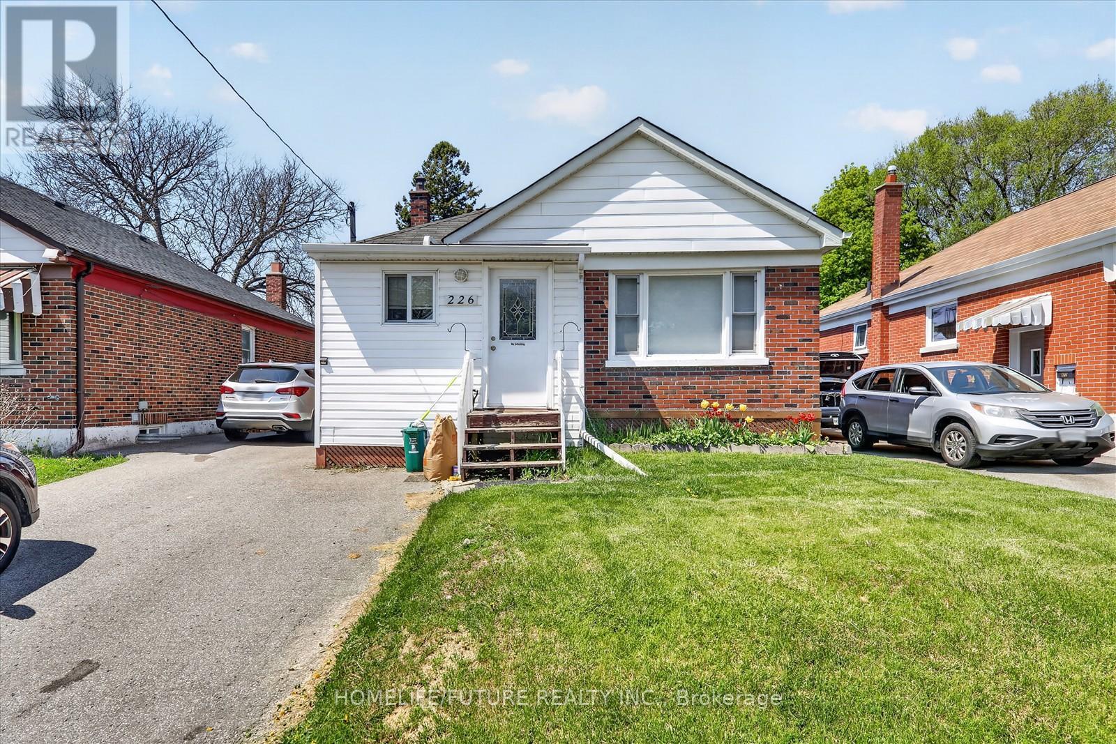 226 WILSON ROAD S, Oshawa, Ontario