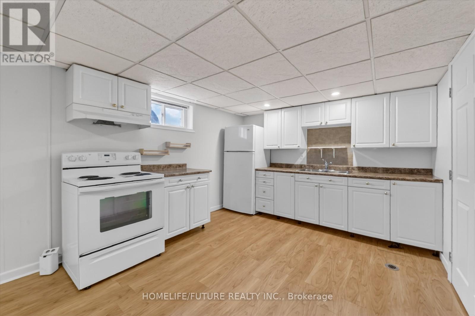 226 Wilson Road S, Oshawa, Ontario  L1H 6C3 - Photo 6 - E13175974