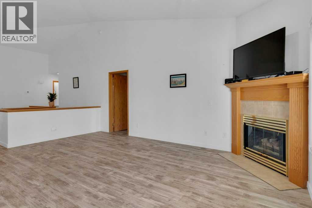 119 Edgepark Villas NW, Calgary, Alberta  T3A 3S2 - Photo 11 - A2287824
