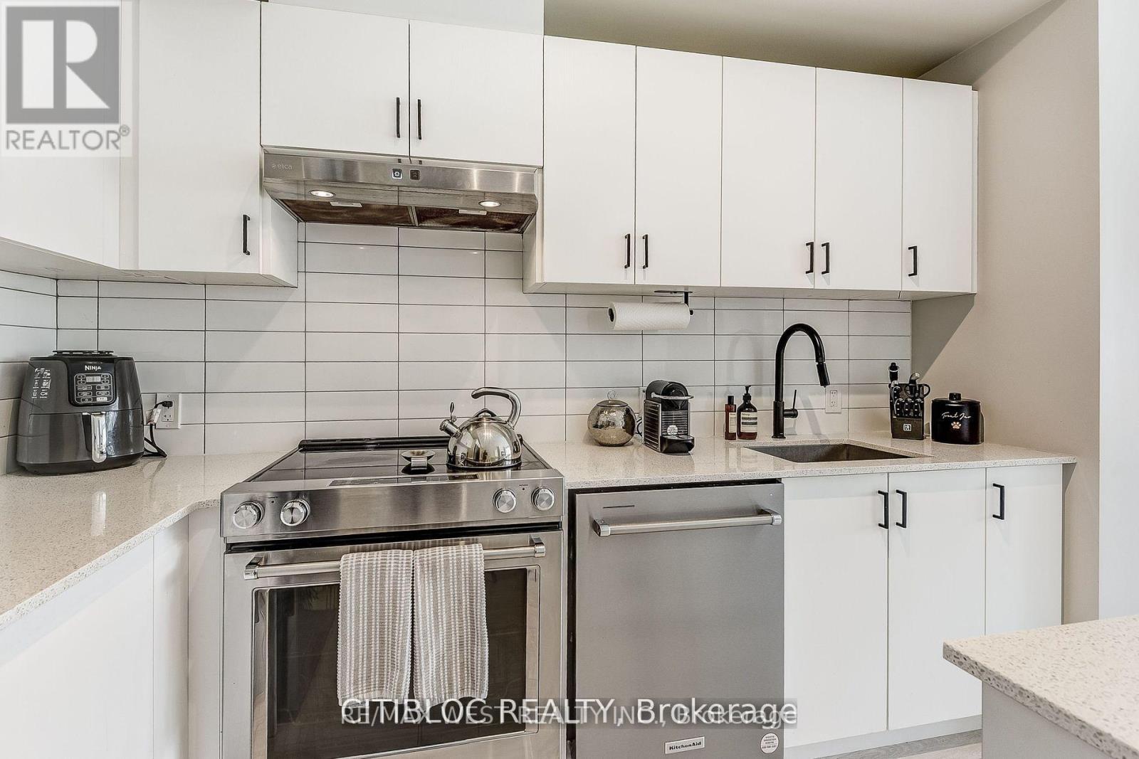 1408 - 9000 Jane Street, Vaughan, Ontario  L4K 0M6 - Photo 11 - N13175926