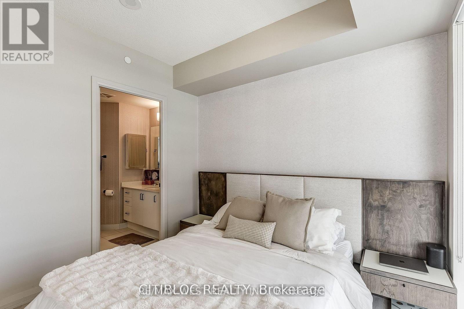 1408 - 9000 Jane Street, Vaughan, Ontario  L4K 0M6 - Photo 21 - N13175926