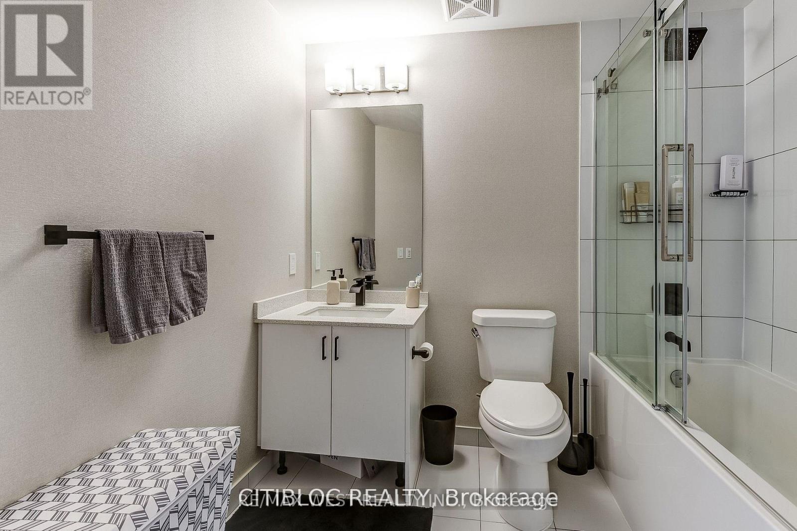 1408 - 9000 Jane Street, Vaughan, Ontario  L4K 0M6 - Photo 6 - N13175926