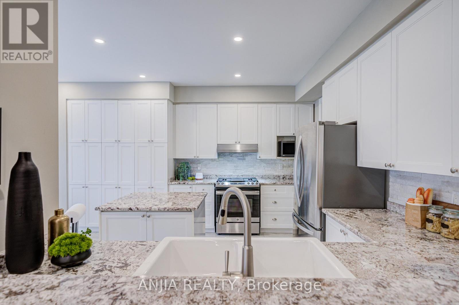 89 Rouge Bank Drive, Markham, Ontario  L3S 4B6 - Photo 15 - N13176024