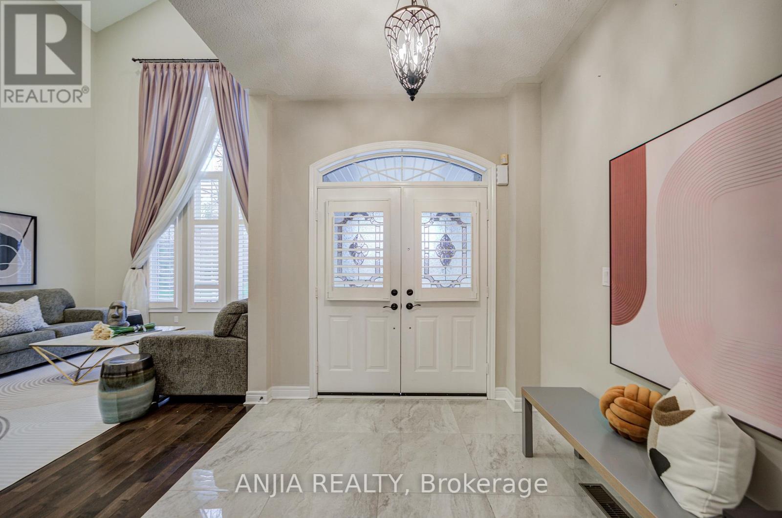 89 Rouge Bank Drive, Markham, Ontario  L3S 4B6 - Photo 6 - N13176024