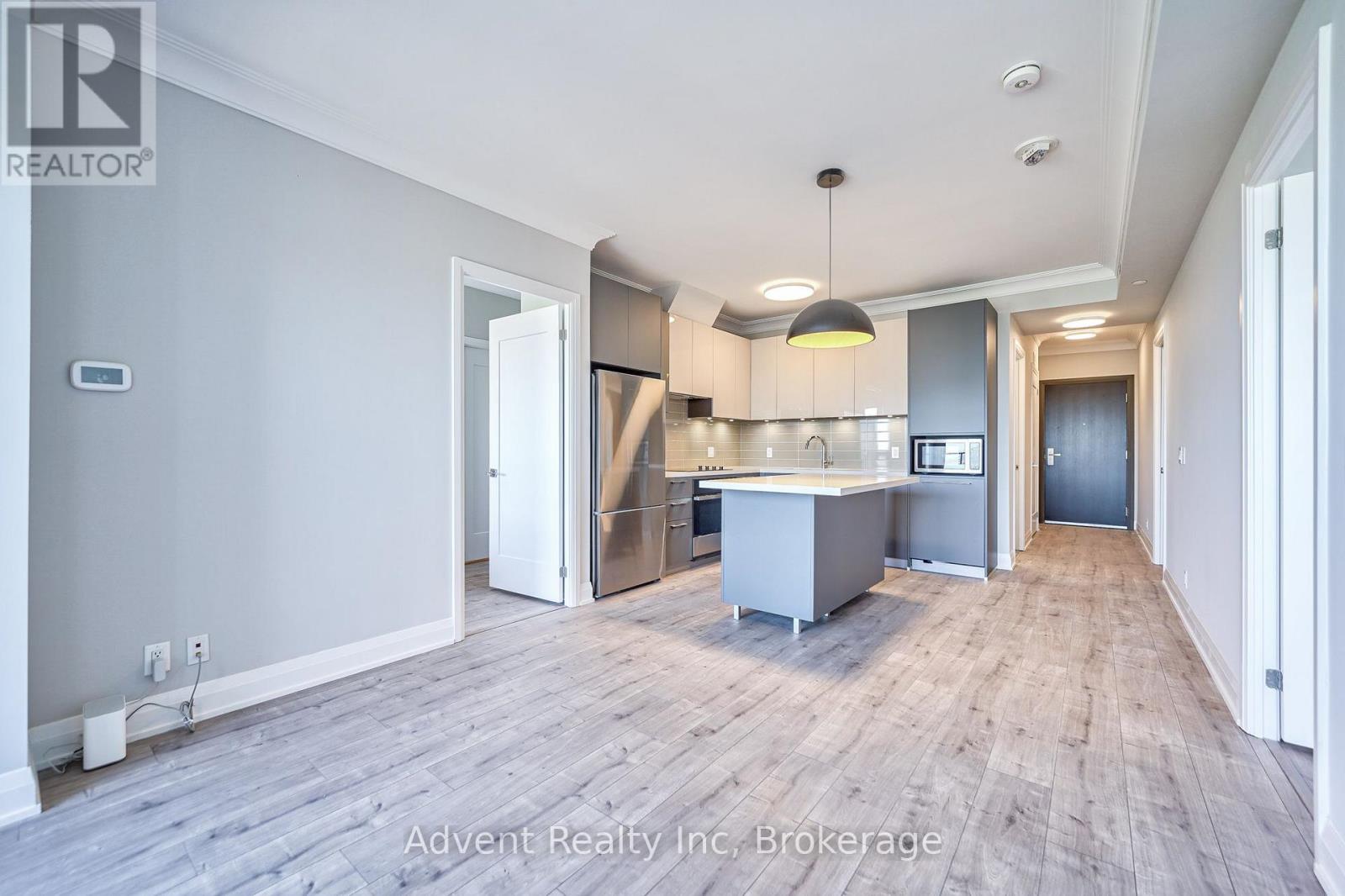 3806 - 18 Water Walk Drive, Markham, Ontario  L3R 6L5 - Photo 3 - N13176108
