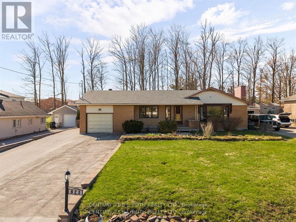 823 ESSA ROAD, barrie (holly), Ontario