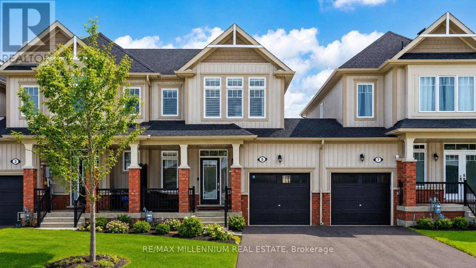 5 Barfoot Street, Collingwood, Ontario  L6Y 3Y7 - Photo 2 - S13176008