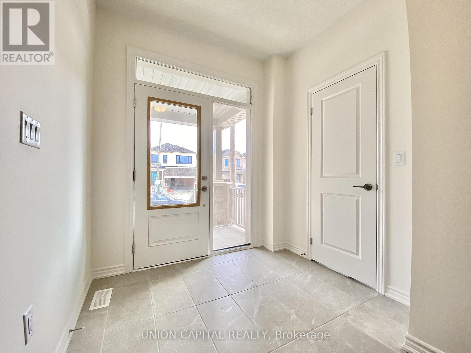 113 Shepherd Drive, Barrie, Ontario  L9J 0R1 - Photo 3 - S13176074