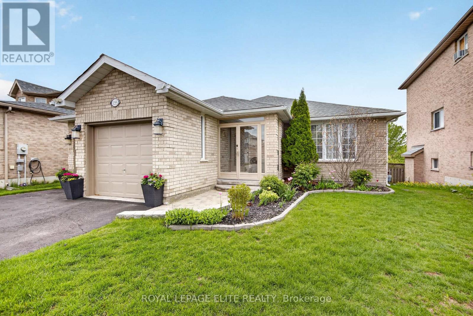 155 PRINGLE DRIVE, Barrie, Ontario