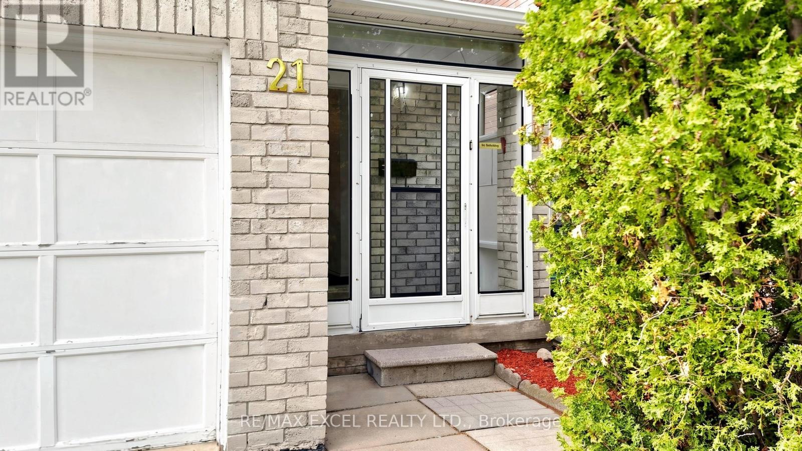 21 Spangler Road, Markham, Ontario  L3S 2G2 - Photo 4 - N13174186