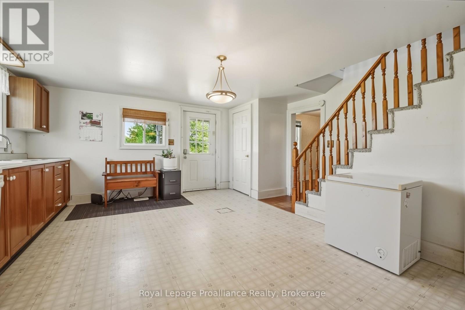 842 Frankford Road, Quinte West, Ontario  K0K 2B0 - Photo 9 - X13176060