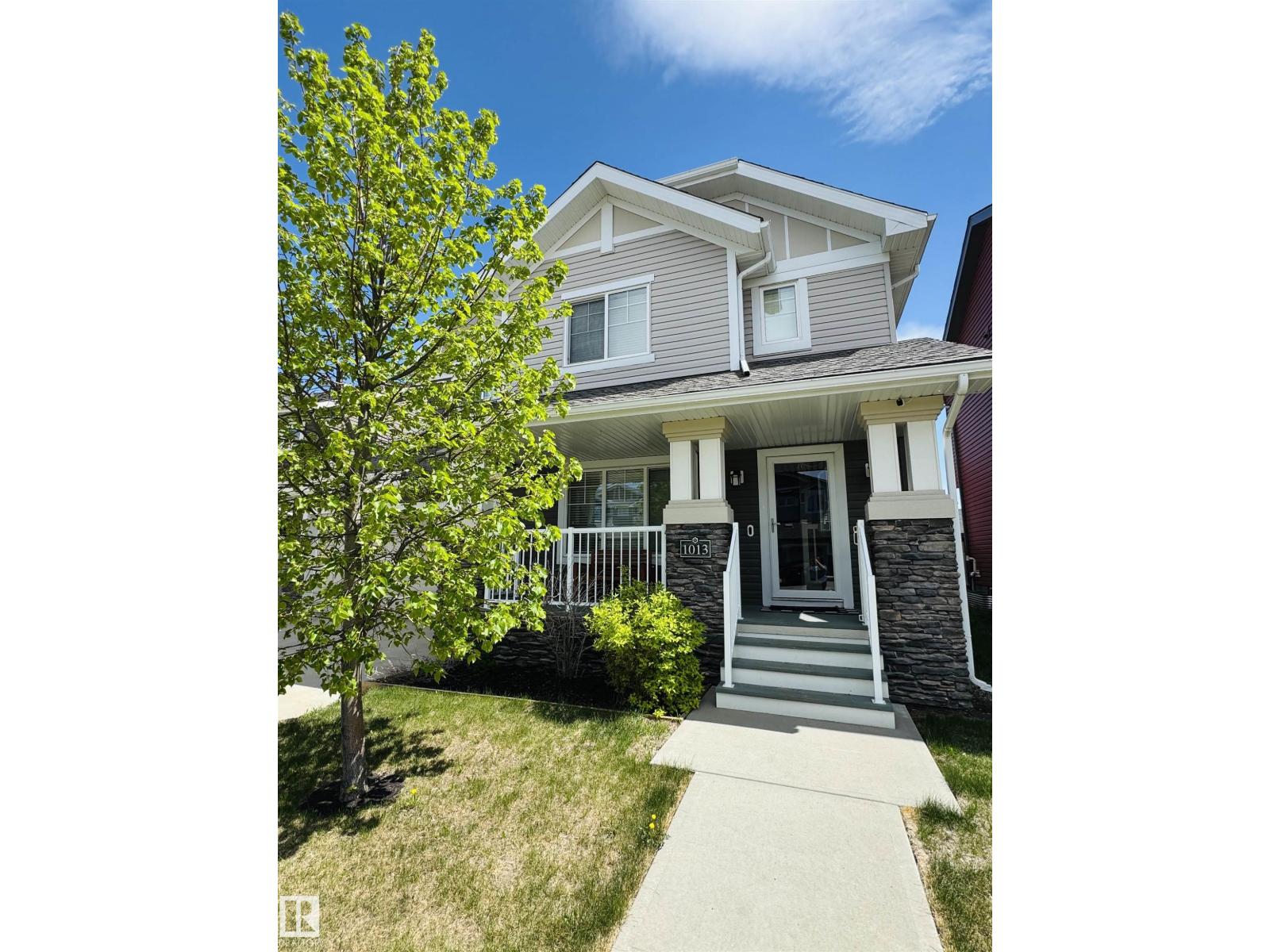 1013 162 St Sw, Edmonton, Alberta  T6W 2G9 - Photo 1 - E4488061