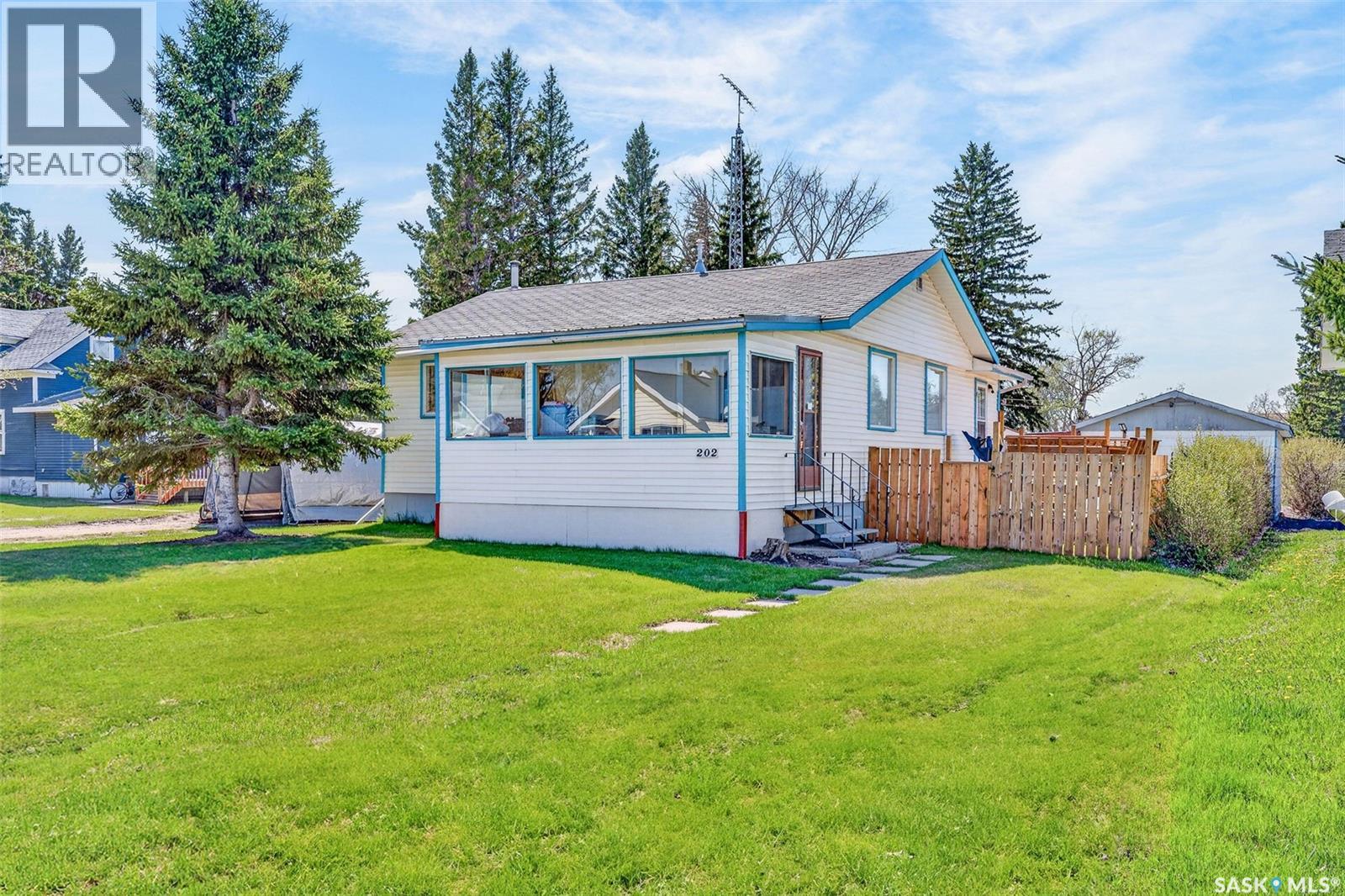 202 2nd AVENUE, spalding, Saskatchewan