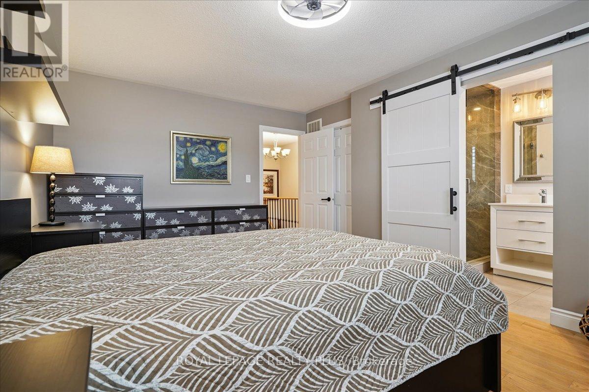 5300 Palmetto Place, Mississauga, Ontario  L5M 0C7 - Photo 19 - W13175902