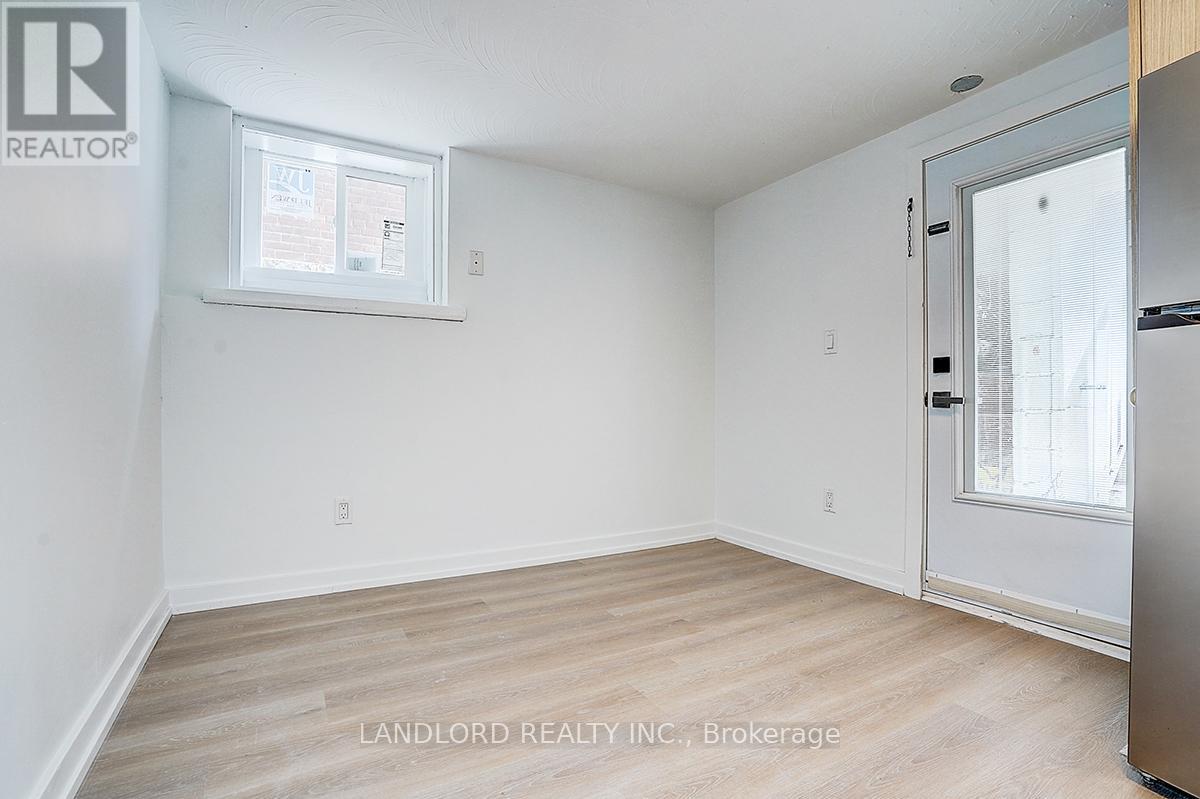 Lower - 56 Bicknell Avenue, Toronto, Ontario  M9M 4G5 - Photo 15 - W13175916