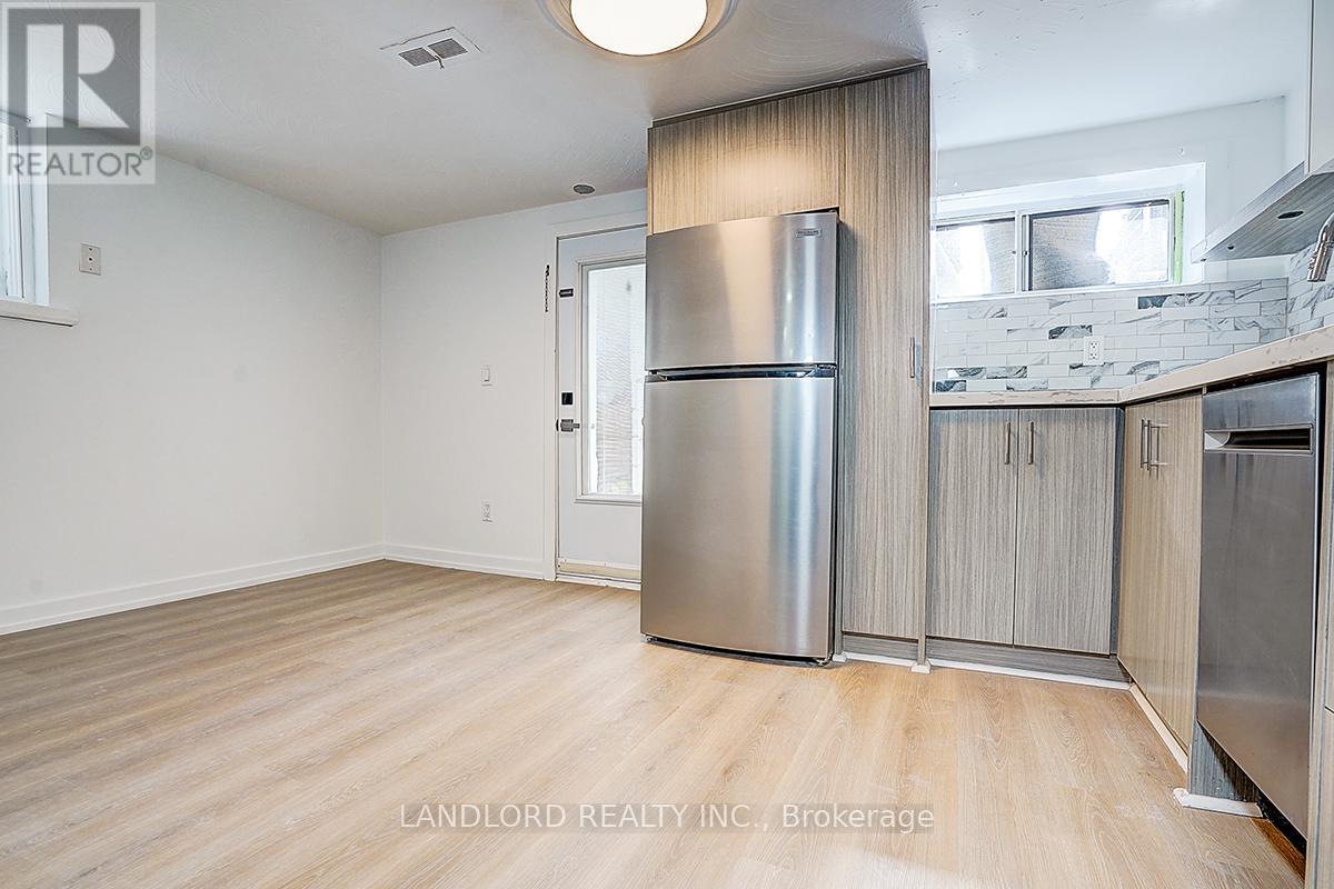 Lower - 56 Bicknell Avenue, Toronto, Ontario  M9M 4G5 - Photo 16 - W13175916
