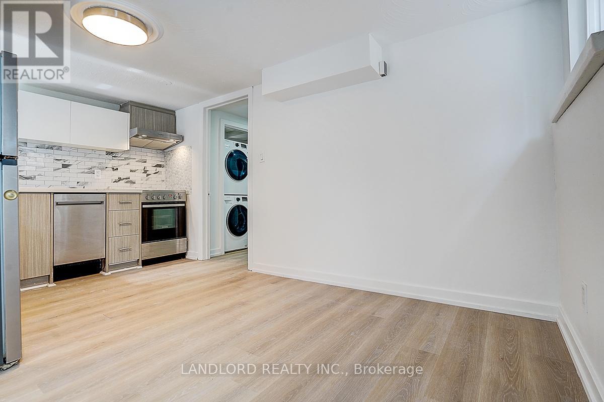 Lower - 56 Bicknell Avenue, Toronto, Ontario  M9M 4G5 - Photo 19 - W13175916