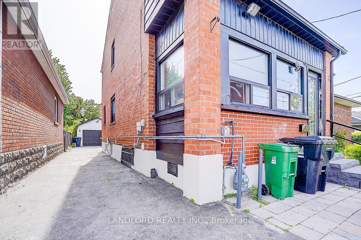Lower - 56 Bicknell Avenue, Toronto, Ontario  M9M 4G5 - Photo 2 - W13175916