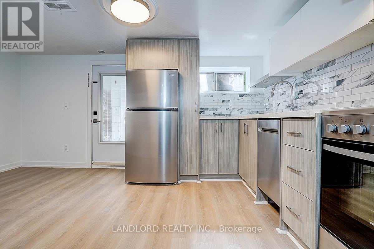 Lower - 56 Bicknell Avenue, Toronto, Ontario  M9M 4G5 - Photo 20 - W13175916