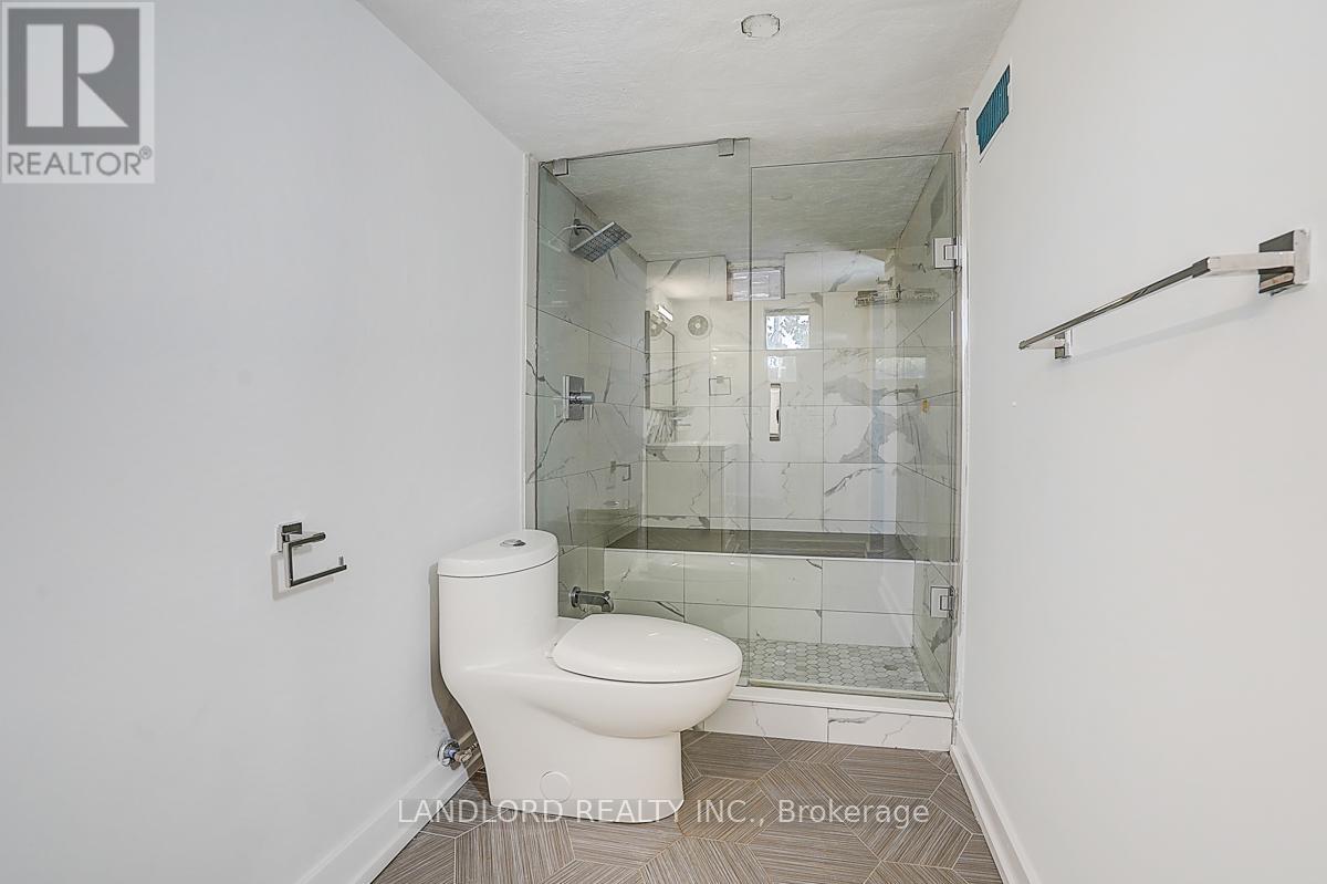 Lower - 56 Bicknell Avenue, Toronto, Ontario  M9M 4G5 - Photo 23 - W13175916
