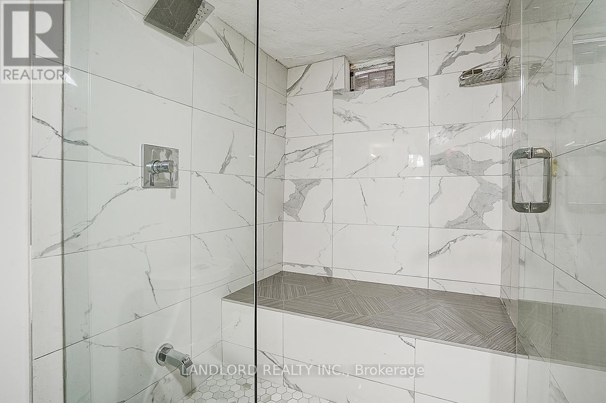 Lower - 56 Bicknell Avenue, Toronto, Ontario  M9M 4G5 - Photo 24 - W13175916