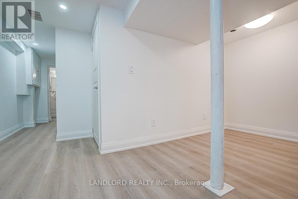 Lower - 56 Bicknell Avenue, Toronto, Ontario  M9M 4G5 - Photo 30 - W13175916