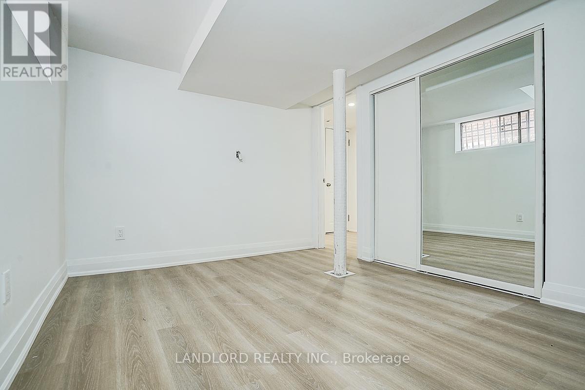Lower - 56 Bicknell Avenue, Toronto, Ontario  M9M 4G5 - Photo 40 - W13175916