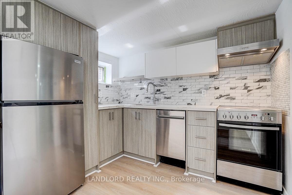 Lower - 56 Bicknell Avenue, Toronto, Ontario  M9M 4G5 - Photo 8 - W13175916