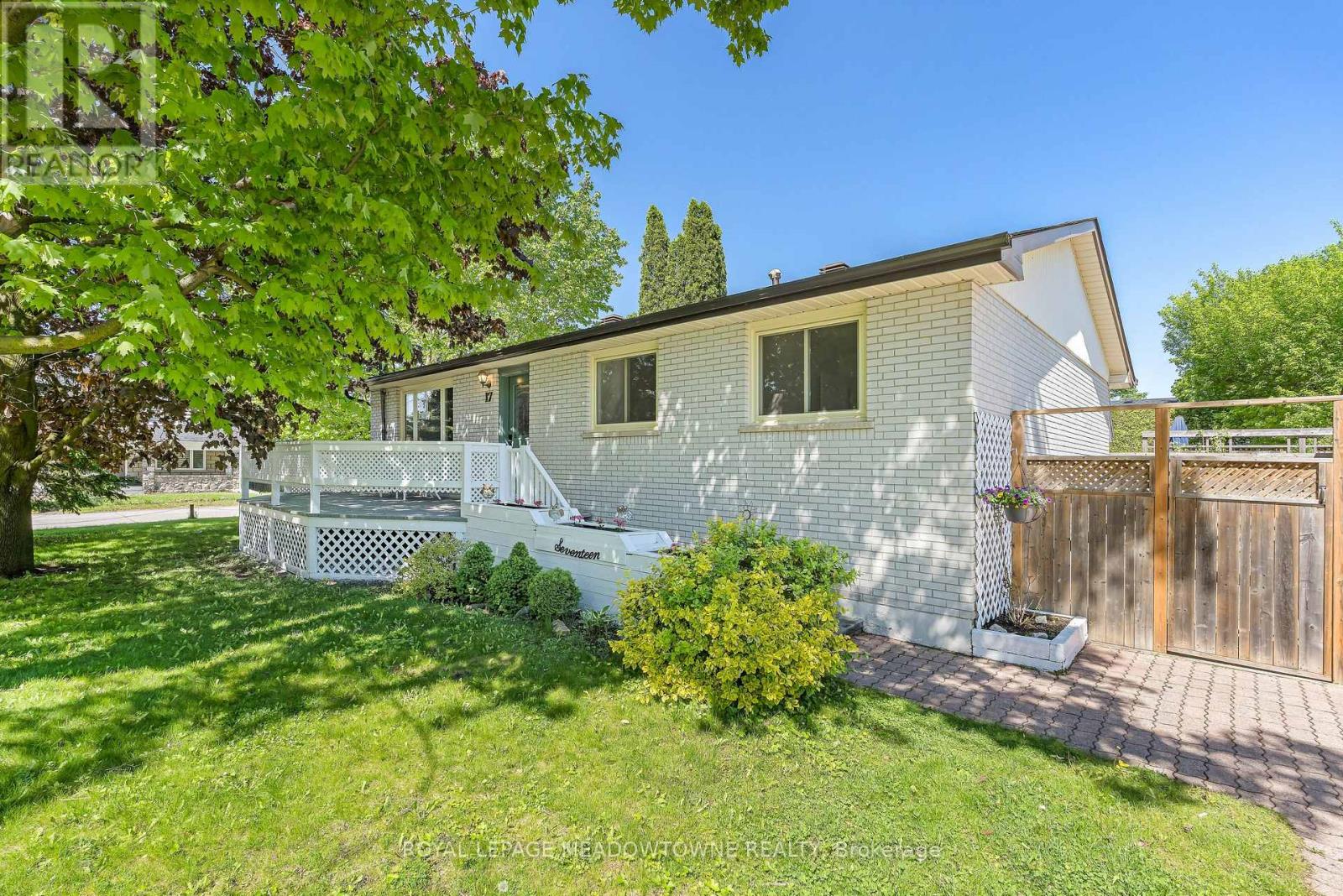 17 College Street, Halton Hills, Ontario  L7G 2N6 - Photo 4 - W13175958