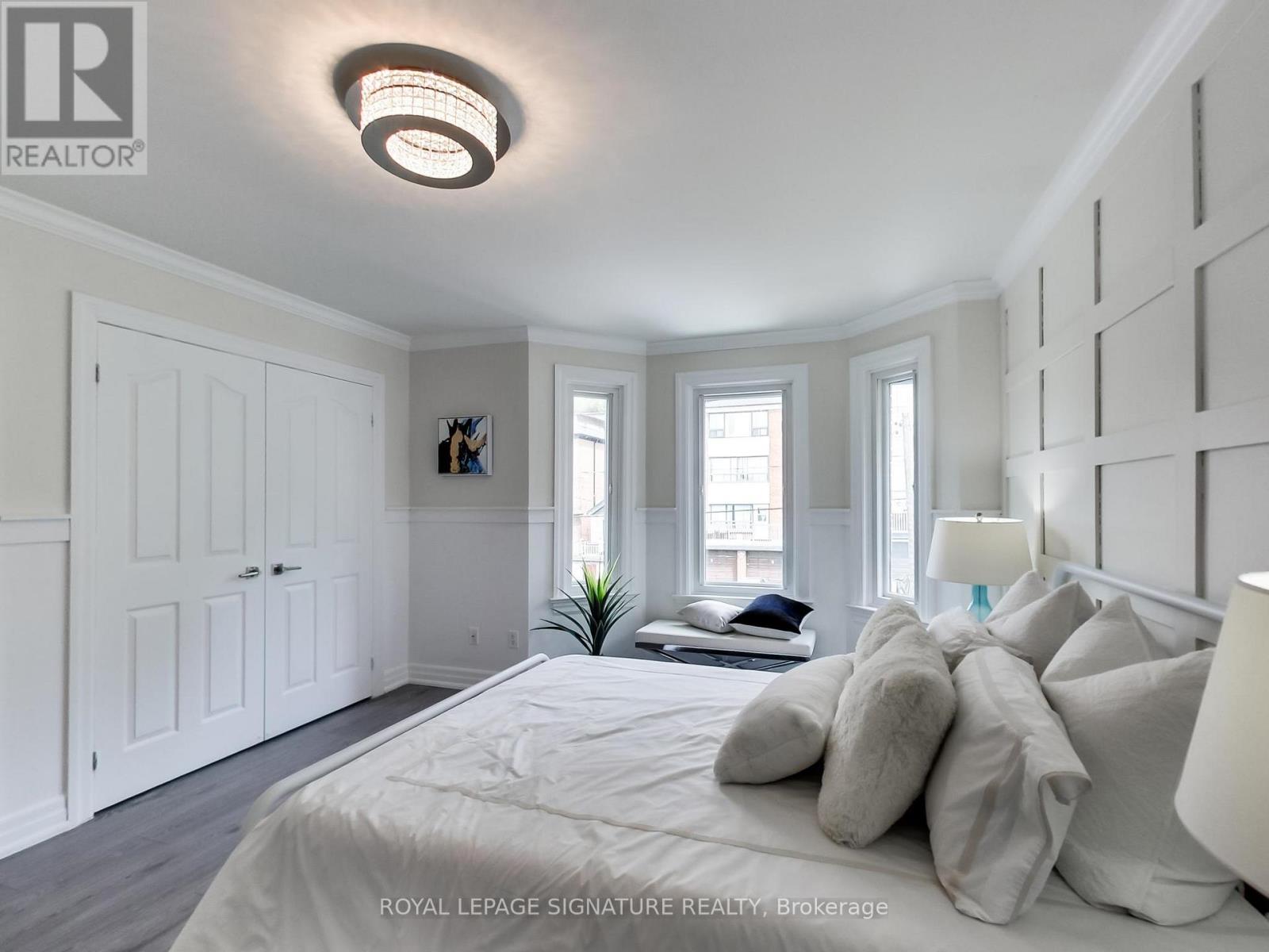 55 Cameron Avenue, Toronto, Ontario  M6M 1R1 - Photo 26 - W13176022