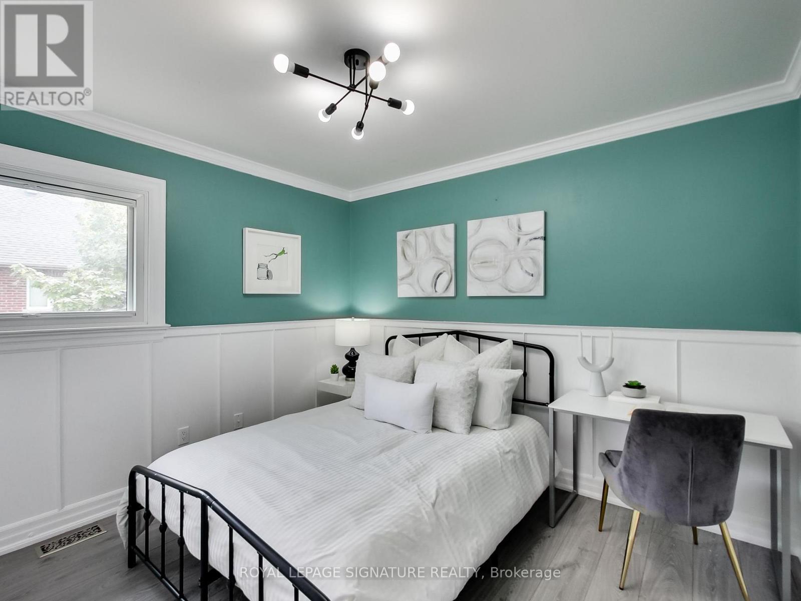 55 Cameron Avenue, Toronto, Ontario  M6M 1R1 - Photo 28 - W13176022