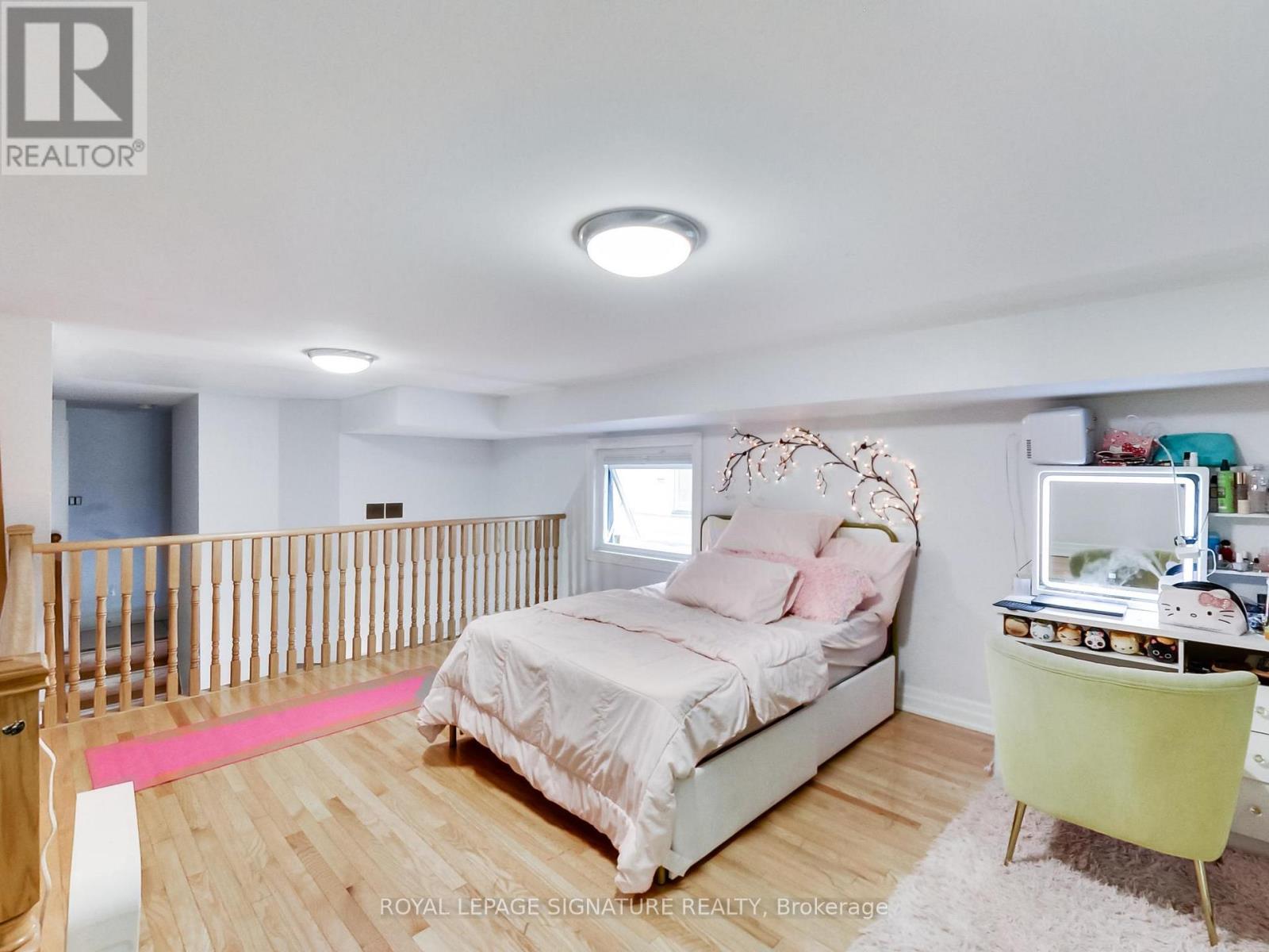 55 Cameron Avenue, Toronto, Ontario  M6M 1R1 - Photo 40 - W13176022