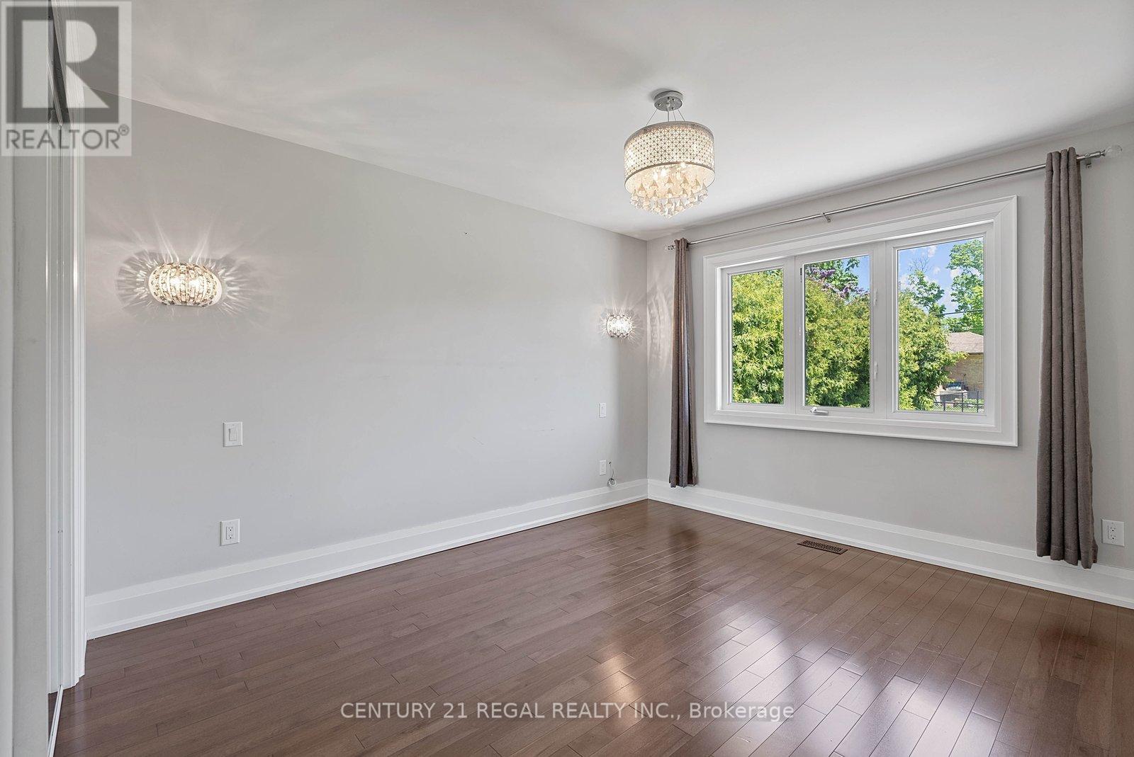 18 Rowse Crescent, Toronto, Ontario  M9P 3L5 - Photo 16 - W13176028