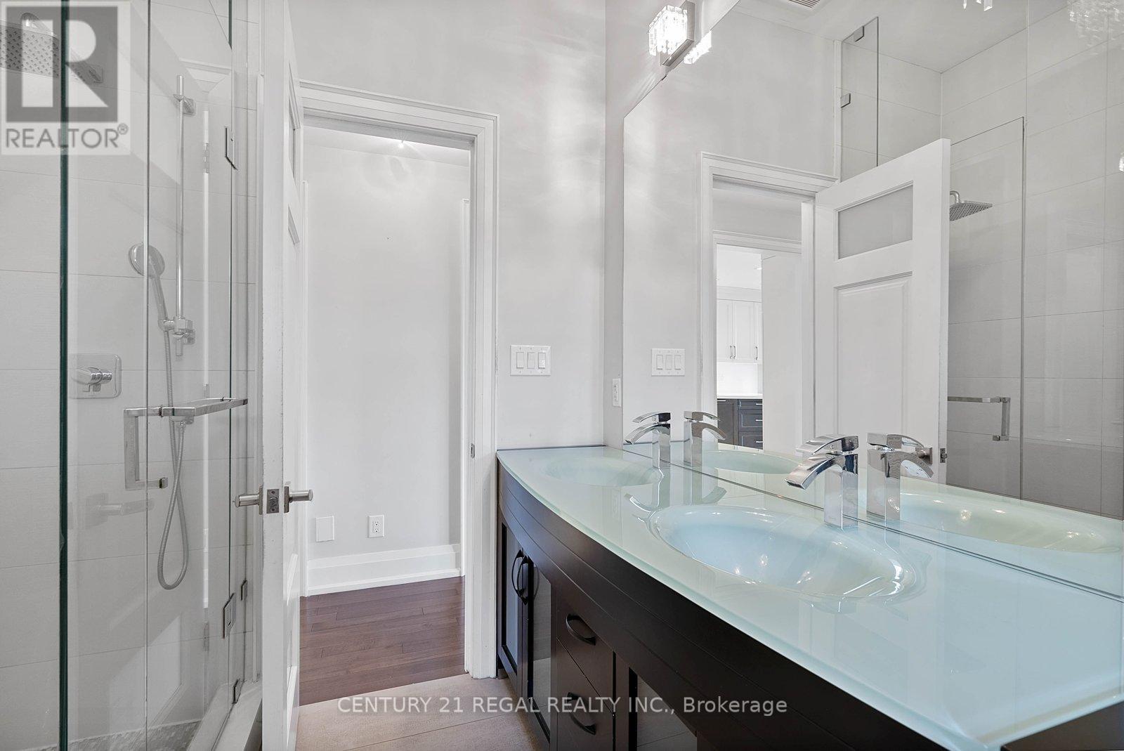 18 Rowse Crescent, Toronto, Ontario  M9P 3L5 - Photo 26 - W13176028