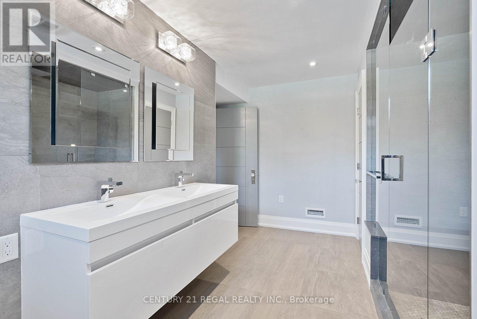 18 Rowse Crescent, Toronto, Ontario  M9P 3L5 - Photo 39 - W13176028