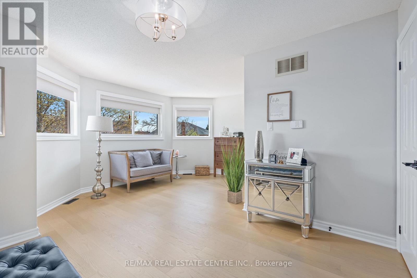 20 Nixon Crescent, Halton Hills, Ontario  L7G 5K2 - Photo 24 - W13176096