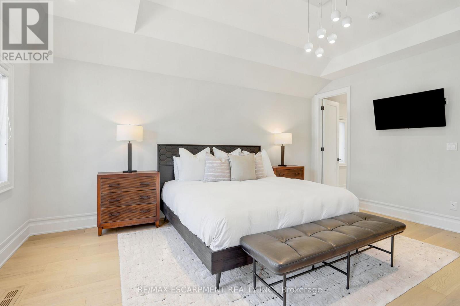38a Maple Avenue N, Mississauga, Ontario  L5H 2S1 - Photo 17 - W13176120